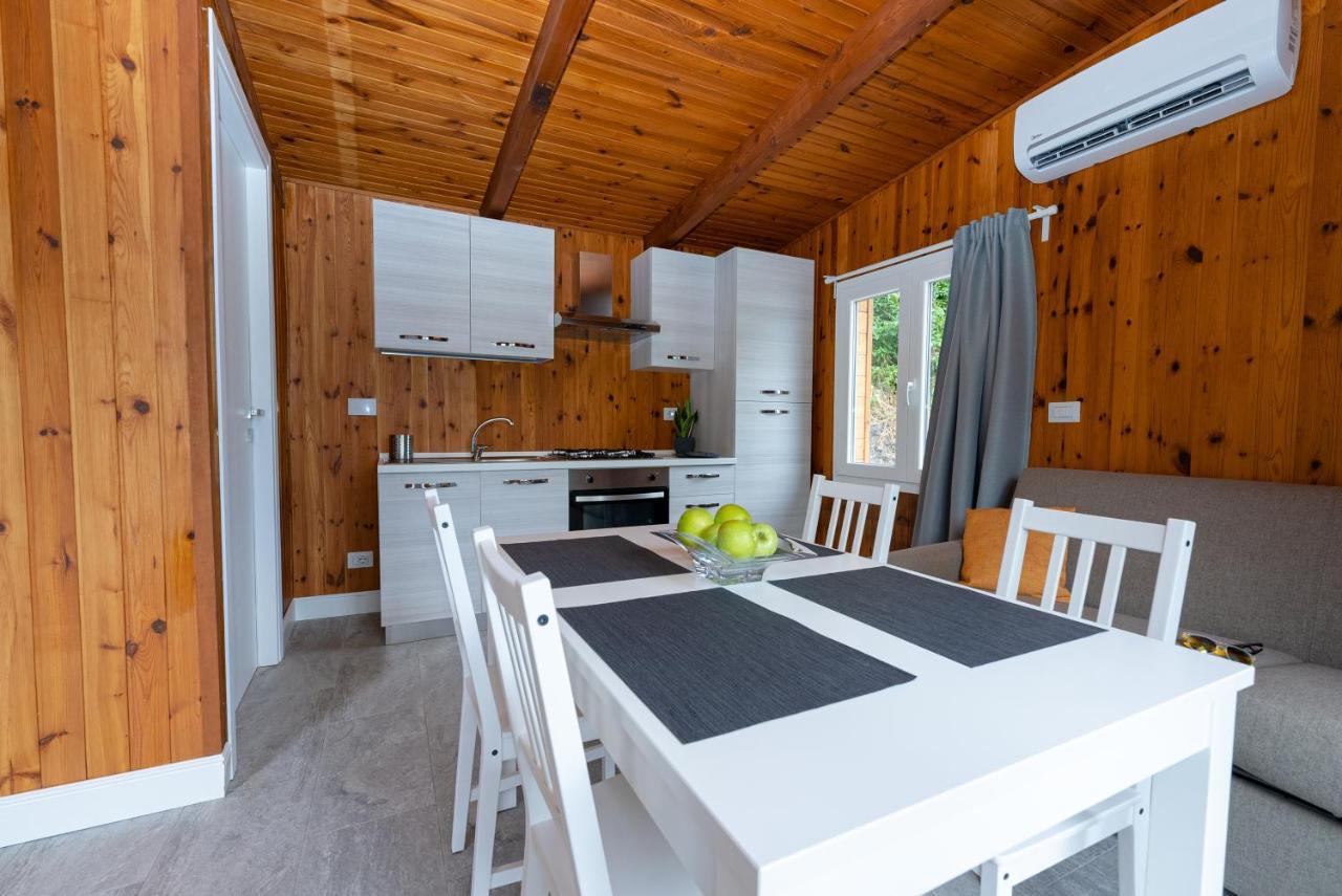 Chalet Alessandrini - Private Lakeside Beach تينّا المظهر الخارجي الصورة